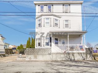 108 Woodward Ave Floor 2, East Providence, RI 02914