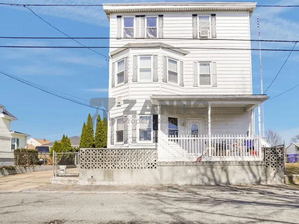 108 Woodward Ave Floor 2, East Providence, RI 02914