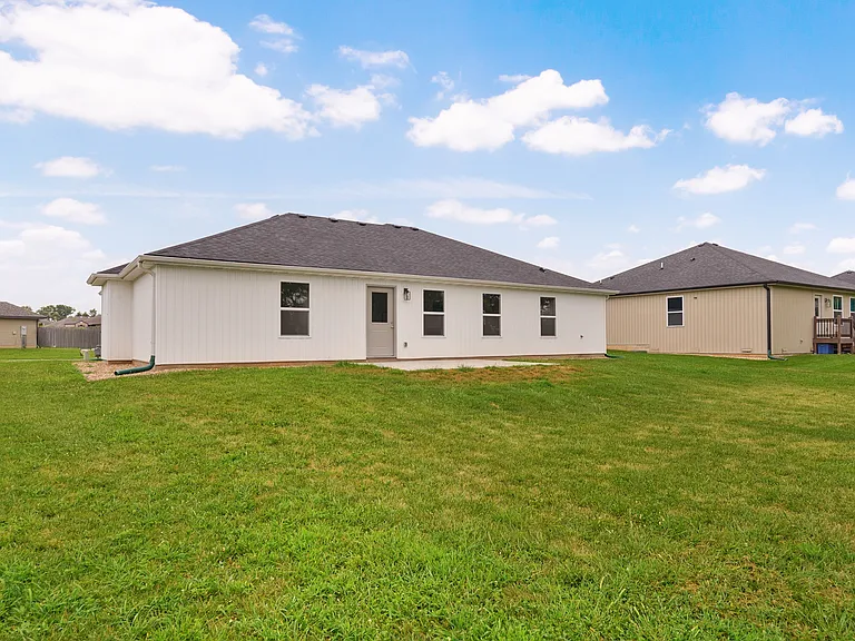1338 S Tanner Dr — Photo 5