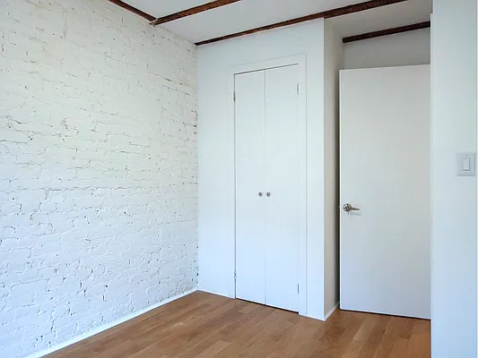 Rented by Corcoran | media 32