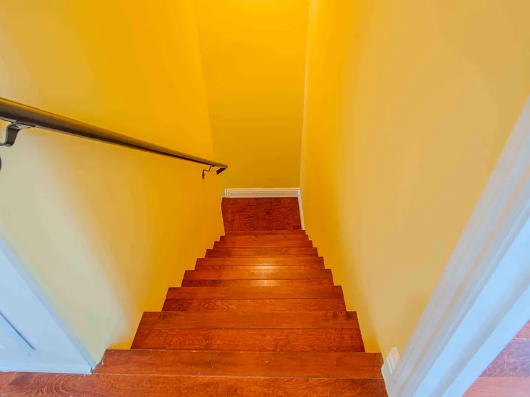 2460 Newport Blvd #G — Photo 17