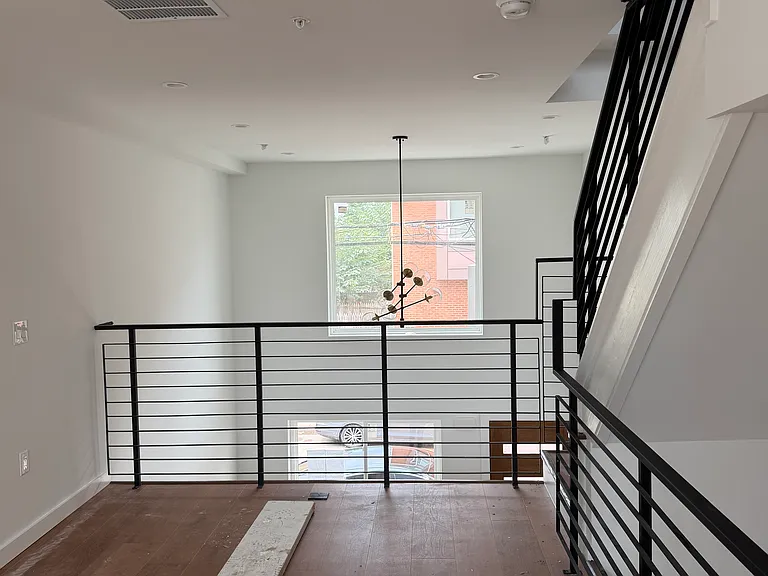 1209 S 26th St — Photo 21