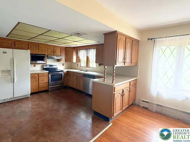 510 Zucksville Rd — Photo 8