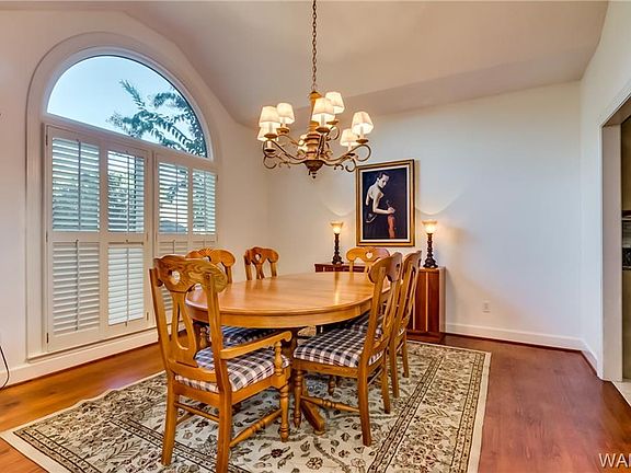 5th image of 1525 Snow Hinton Dr