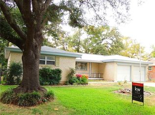 1109 Mason Dr, Hurst, TX 76053