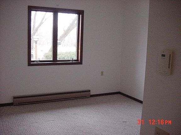 4th image of 406 Park St #P8njh5dtn