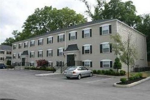 1st image of 122 Middletown Sq
