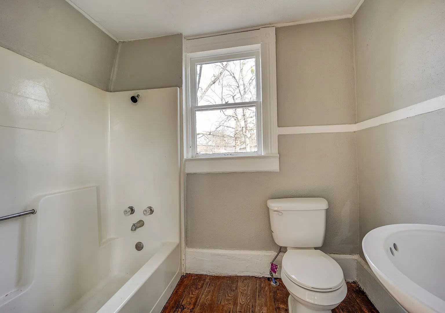 Charming 2 Bed/2 Bath Craftsman Home — Photo 3