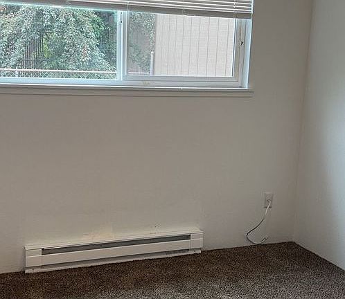 5th image of 714-728 NE Savage St #720