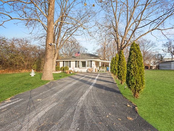 2nd image of 4501 Dumoulin Ave