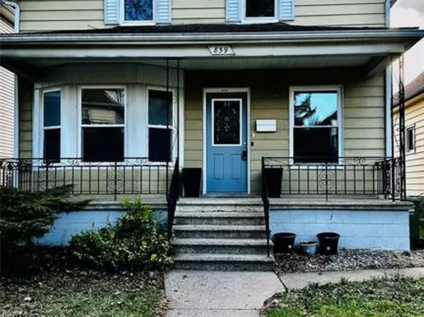 859 Pierre Ave, Windsor, ON N9A 2K6