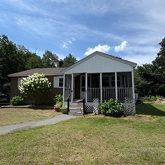 1st image of 100 Currier Road