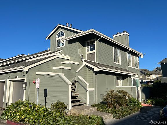 2nd image of 1208 Cameron Ln