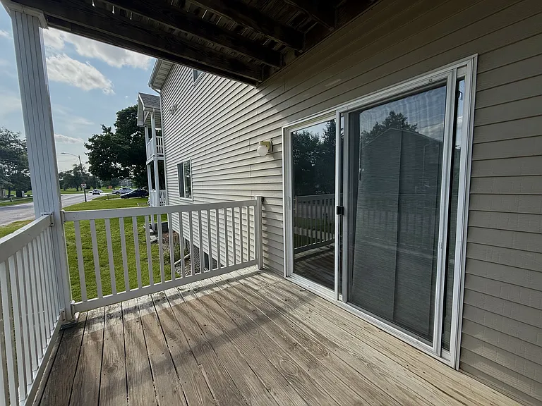 203 Jewel Dr #3 — Photo 2
