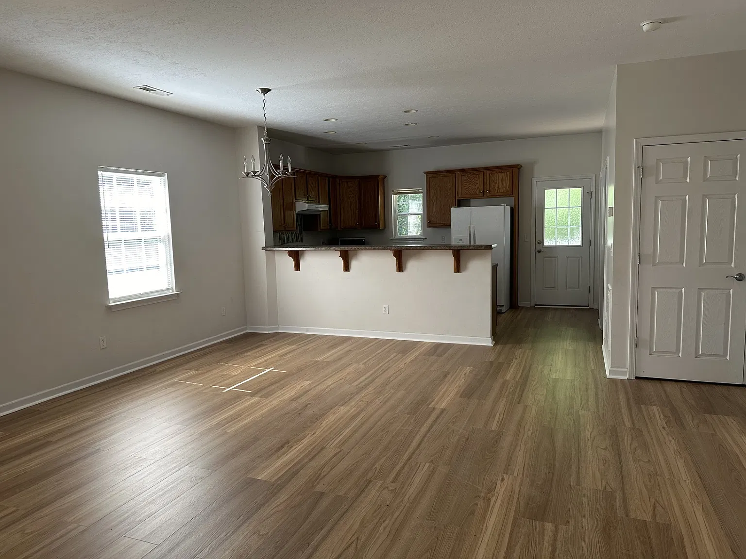 4 bed, 1782 sqft, $2,400 — Photo 3