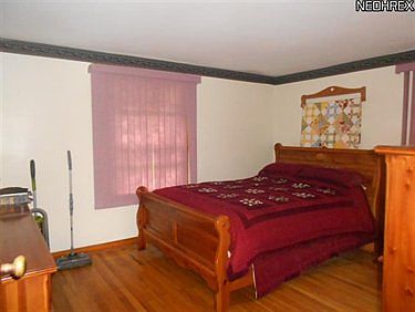 2nd image of 212 Forest St