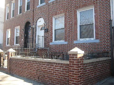 Well-Maintained Brick SD