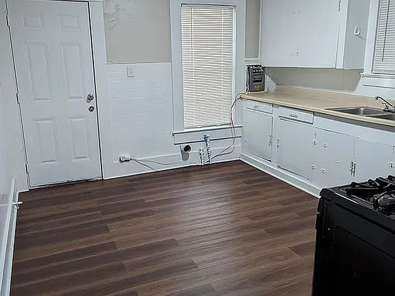 2nd image of 3440 Fonville Ave