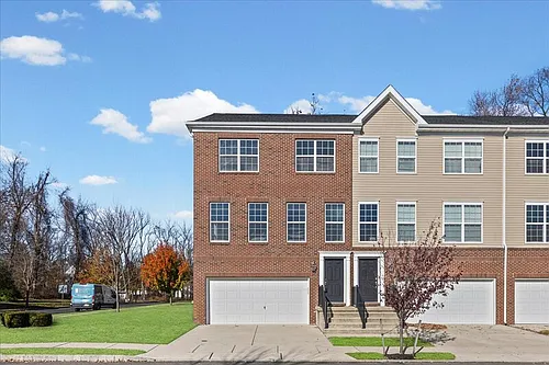 1 Creekside Way Photo 1