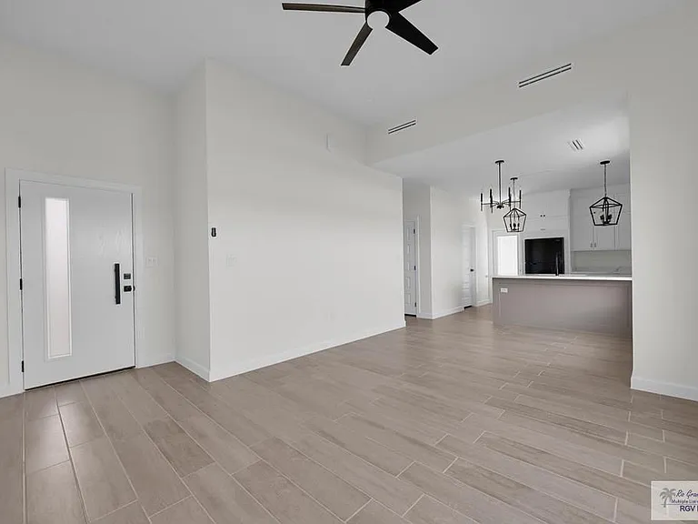 3525 Hidalgo St #3 — Photo 7