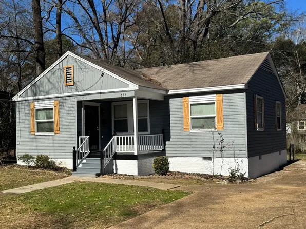 556 Robinhood Rd, Jackson, MS 39206