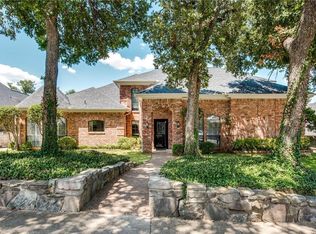 3125 Hurstview Dr, Hurst, TX 76054