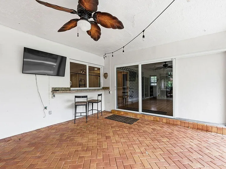 7221 SW 7th St — Photo 14
