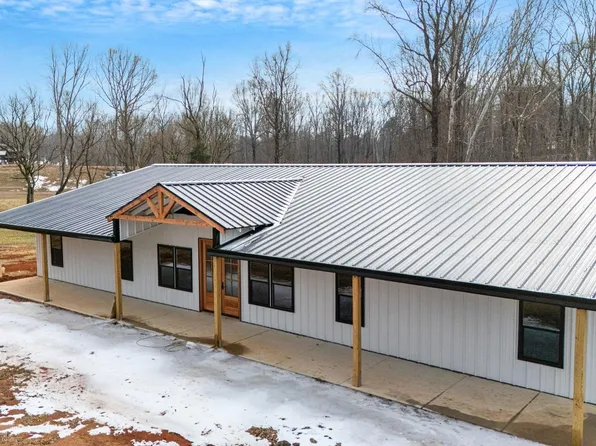 536 Old Mill Rd, Campobello, SC 29322