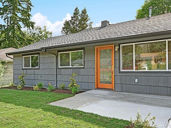 2nd image of 14037 20th Ave NE