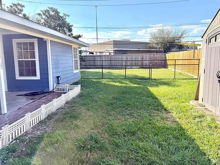 4275 Bethel Blvd — Photo 43