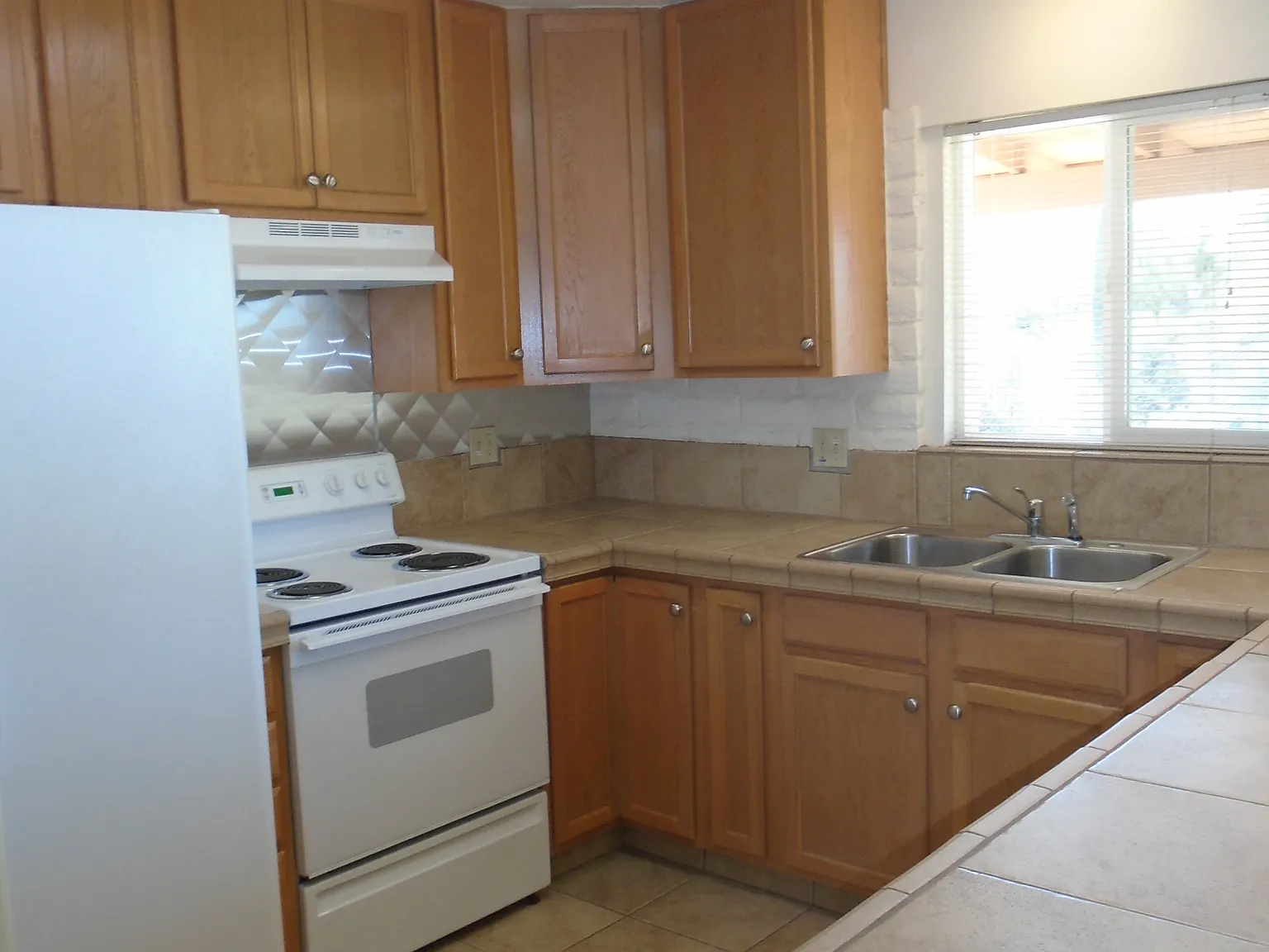 3 bed, 1529 sqft, $1,995 — Photo 4