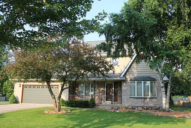 1st image of 1100 Averill Dr