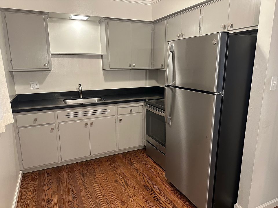 1st image of 515 Chestnut St #107