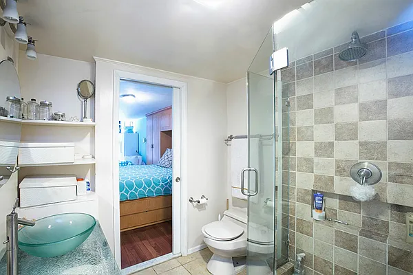 Sold by Keller Williams NYC | media 17