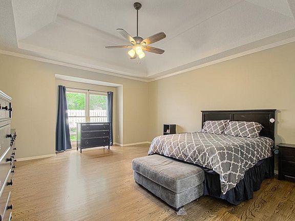 5th image of 1336 Wildbriar Pl