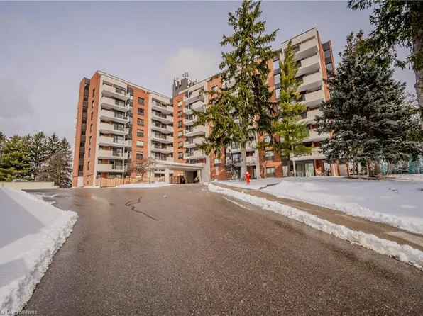 260 Sheldon Ave N #705, Kitchener, ON N2H 6P2
