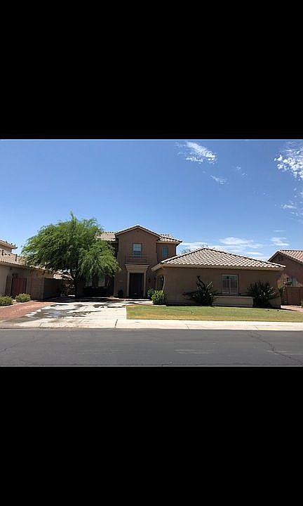 1st image of 521 E White Wing Dr