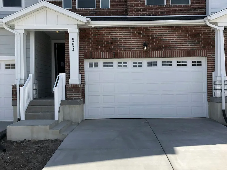 594 N 260 W — Photo 2