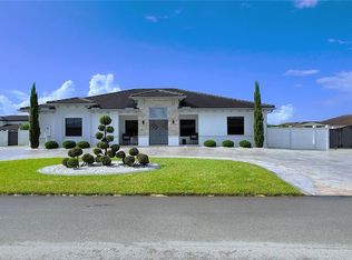 21350 SW 132nd Ct, Miami, FL 33177
