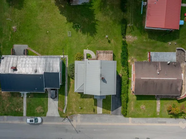 137 Olive St, Princeton, WV 24740