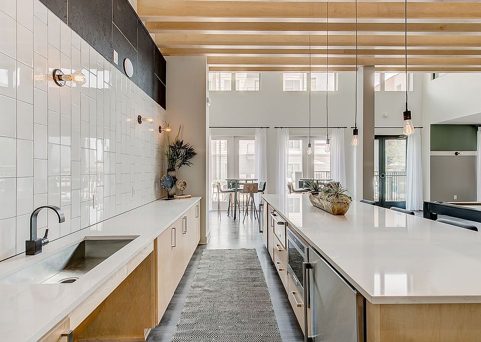 1st image of 405 Crawford St #11413
