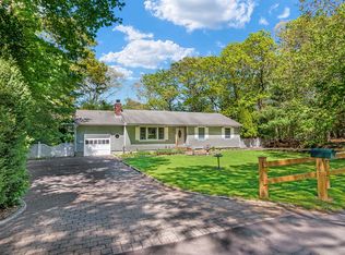 167 Woodbine Dr, East Hampton, NY 11937