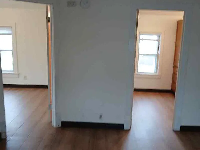 205 Walnut St — Photo 3