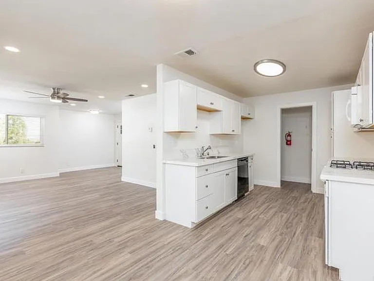 721 Buena Tierra Way #190 — Photo 13