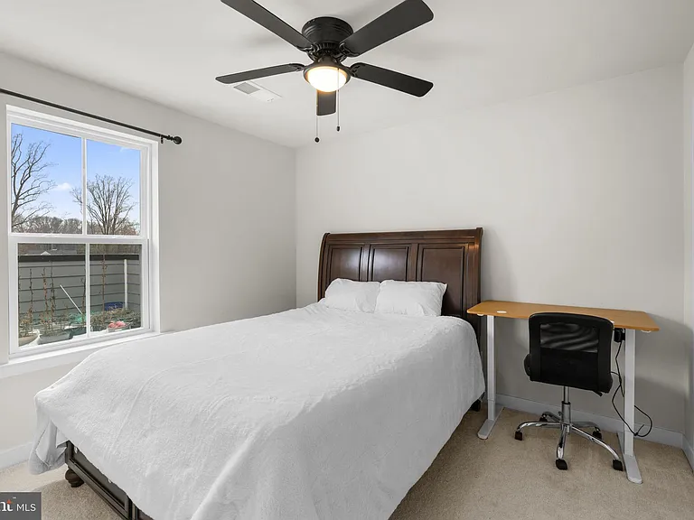 10706 Larkswood St — Photo 33