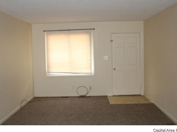 5th image of 33 Mueller Ct