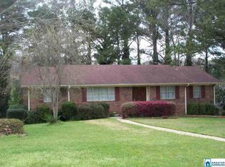 7312 Pinewood Dr, Trussville, AL 35173