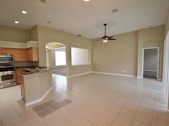 4th image of 10009 Remington Dr