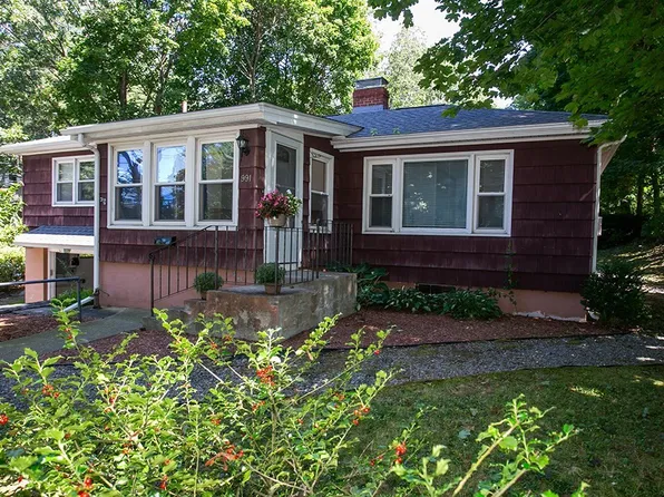 991 Main St, Leominster, MA 01453