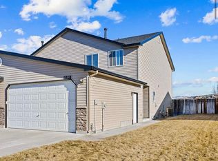 1700 NE Cinder Loop, Mountain Home, ID 83647